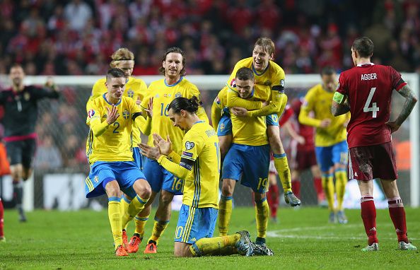 Denmark v Sweden - UEFA EURO 2016 Qualifier: Play-Off Second Leg