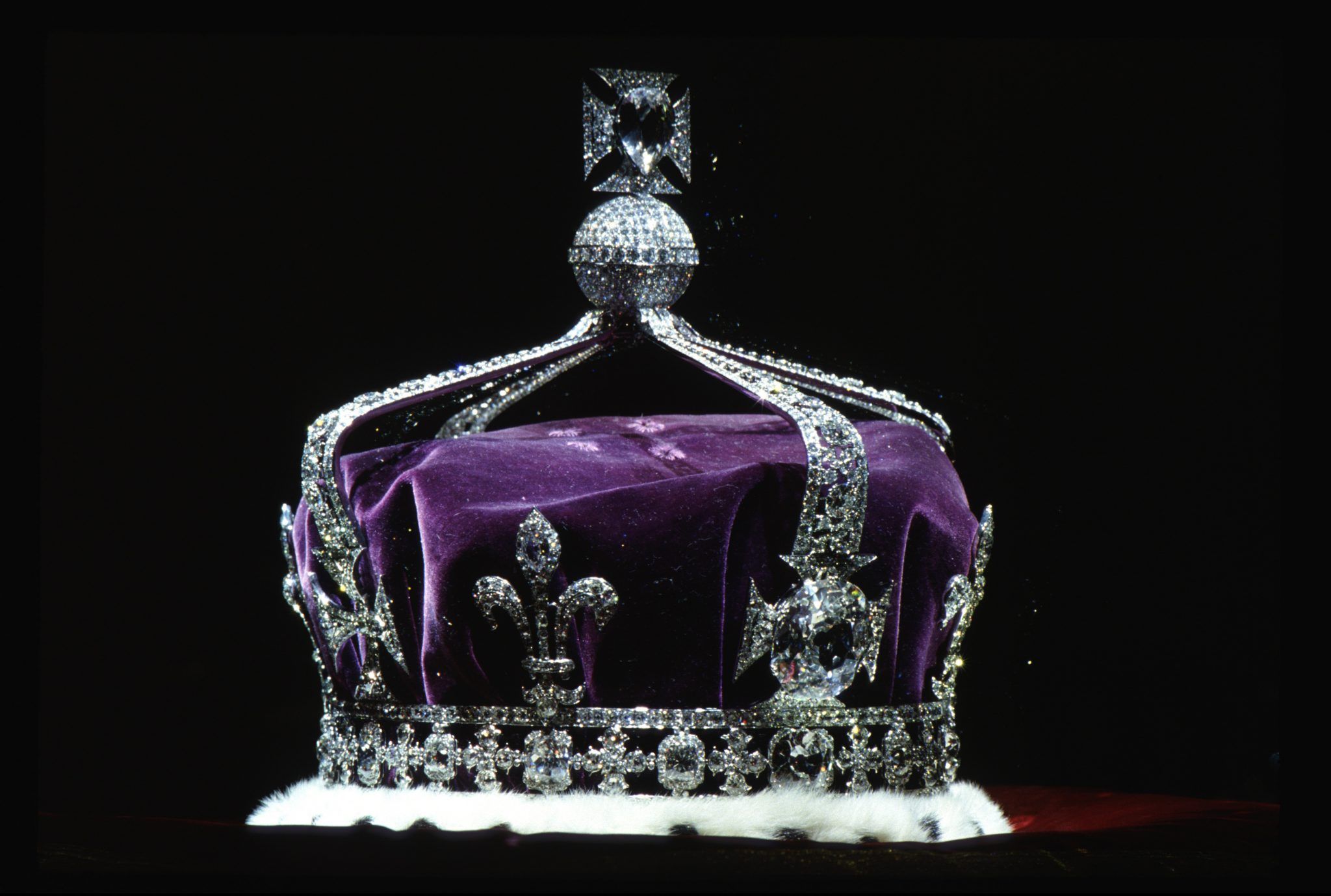 Koh-i-Noor Diamond on the Crown Jewels