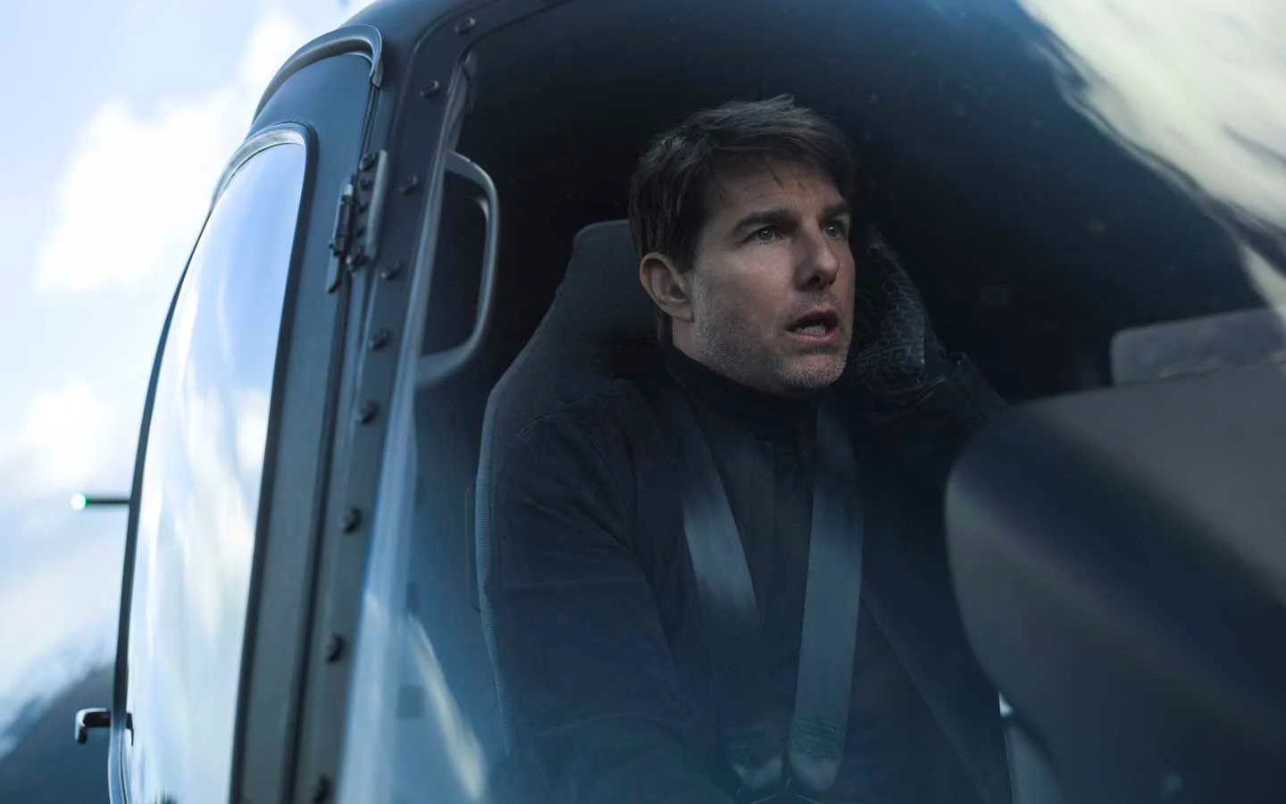Tom Cruise Mission Impossible stunts