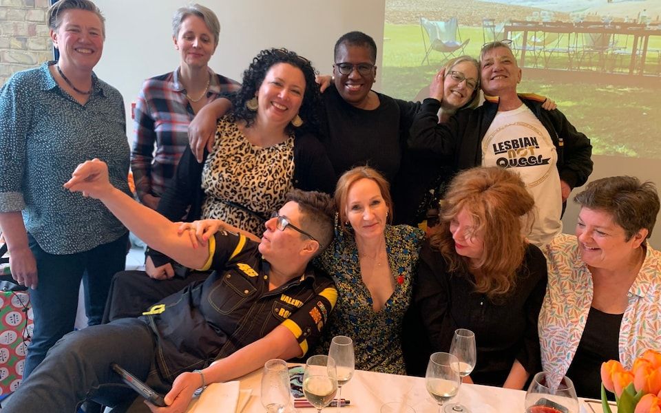 JK Rowling and her guests at the lunch she threw for 'women who have supported each other' (Photo: @BluskyeAllison/Twitter)